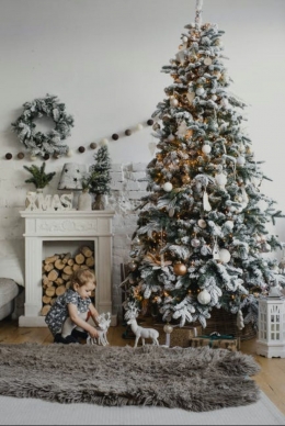 Pohon Natal | Foto: Ksenia Chernaya/ Pexels—