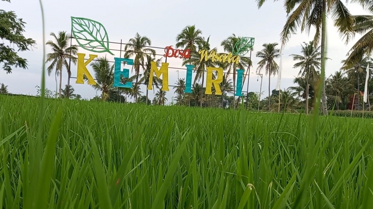 Desa Wisata Kemiri