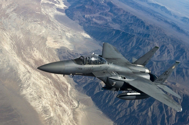 Pesawat McDonnell Douglas/Boeing F-15 (pixabay.com)