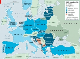 Gambar peta negara-negara anggota NATO (The Economist)