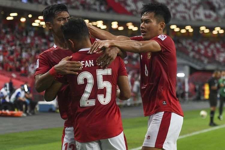 Selebrasi gol pertama Indonesia saat melawan Malaysia di laga babak grup AFF tahun ini. Foto: afp/roslan rahman dipublikasikan kompas.com