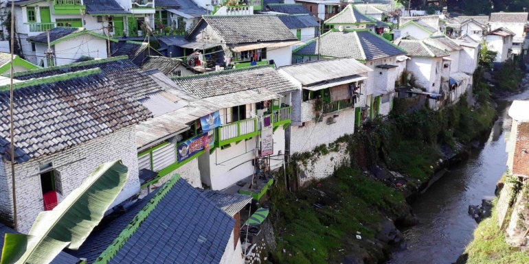 Kampung Putih Malang tampak atas. Foto : INDANA.