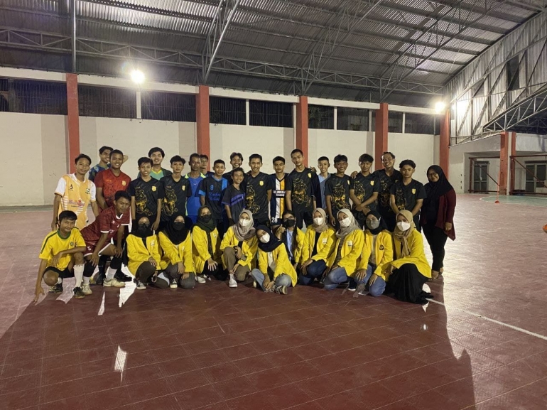 Foto kegiatan PKL Gizi Olahraga bersama Club Futsal Tyrex Jawa Semarang