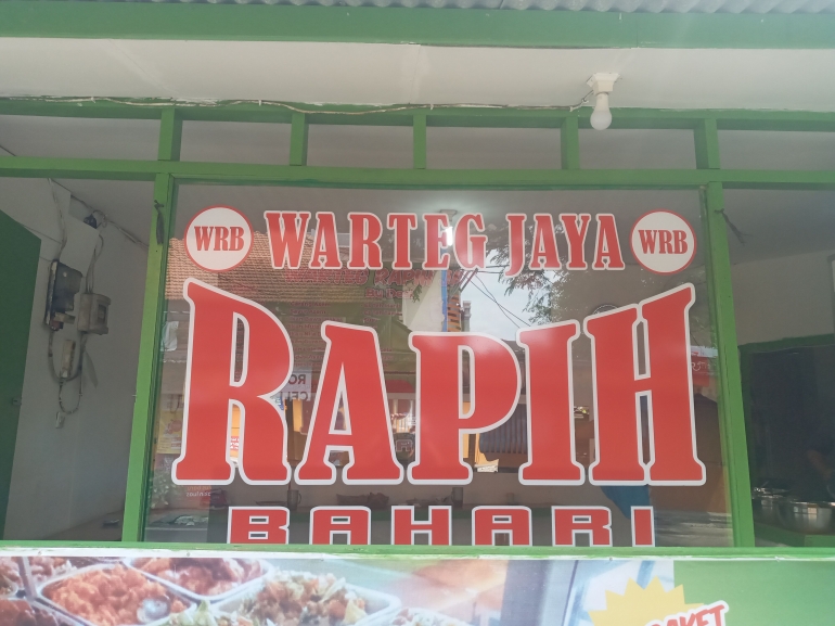 Warteg menjadi salah satu pilihan kuliner di kawasan Cikini (Dok.pri)