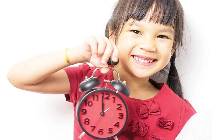 Ilustrasi mengajari anak menghargai waktu. Sumber: iStock via grid.id