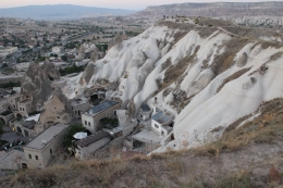 Kota Cappadocia banyak gedung bawah tanah (Dokumentasi pribadi)