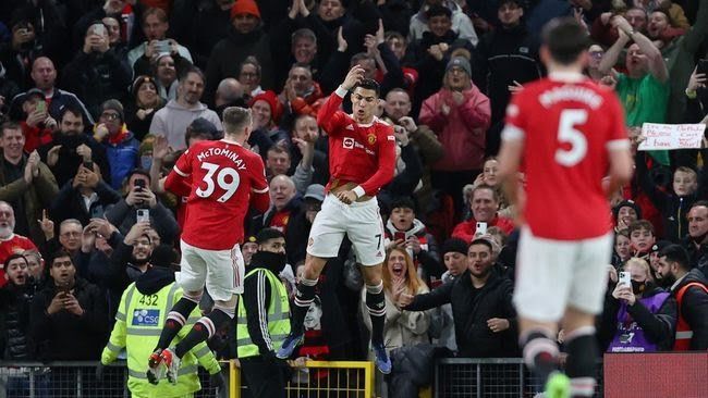 Para pemain Manchester United merayakan gol kemenangan.Foto:Clive Burnskill/Getty Images/detik.com