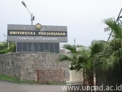 kampus-unpad-jatinangor-1-61d2742816671717292c10a2.jpg