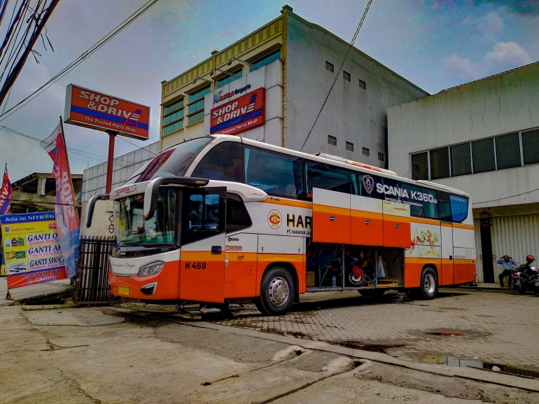 Armada bus Avante pertama di Indonesia milik PO Harapan Jaya dengan kode H 468. Dok. Pribadi