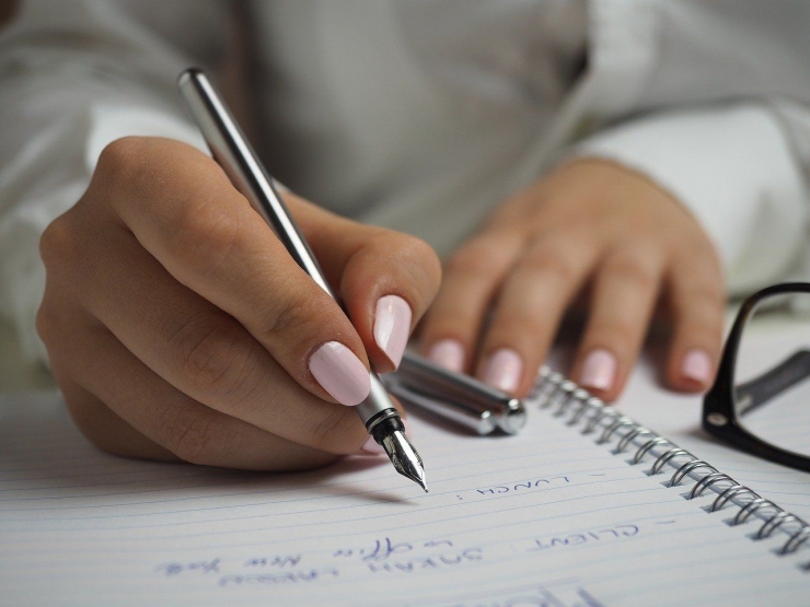 Tulisan tangan makin langka di dunia yang serba digital. (Sumber: Pexels/Pixabay)