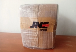 Paket kiriman dari JNE (dok.pribadi).