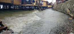 Foto: Gelombang Angin Barat diseputaran Danau Sentani/Sumber: Dokumen Pribadi
