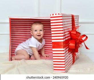 https://www.shutterstock.com/search/baby+gift+box
