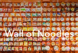 Wall of Noodles @ Good Noodle, Thailand (Sumber: goodnoodlebkk.com).