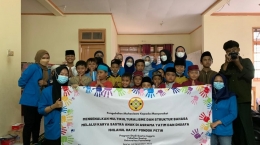 Foto Bersama anak-anak Asrama Yatim dan Dhuafa Ishlahul Hayat Pondok Petir/dokpri