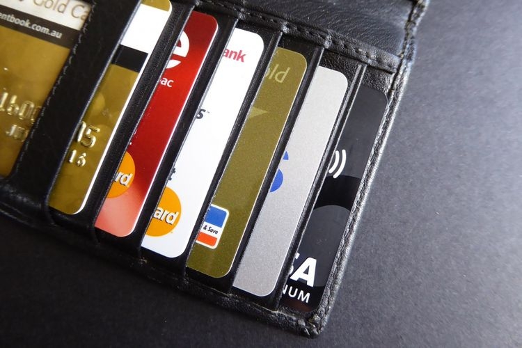 Ilustrasi kartu kredit untuk melakukan cicilan | Sumber: Pixabay
