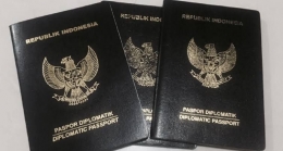 Paspor diplomatik. Photo: popmama.com 