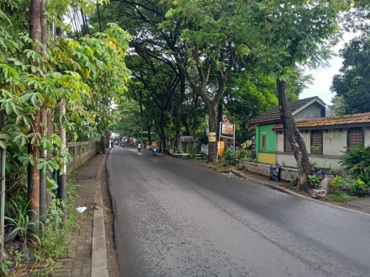 Salah satu sudut di Jalan Raya Gandul, Kota Depok. | Sumber: Dokumentasi pribadi