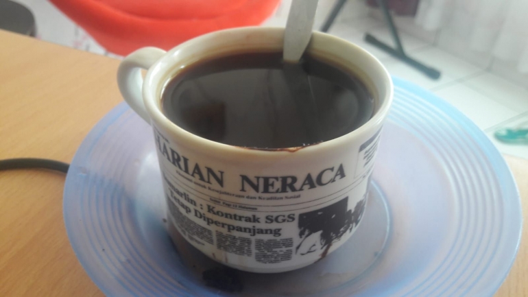 Segelas kopi, kalau dikonsumsi dengan benar berdampak positif untuk kesehatan | foto: dokpri