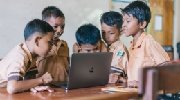 Dampak Covid 19 Pada Gizi dan Pendidikan anak di Indonesia (sumber gambar : suara.com)
