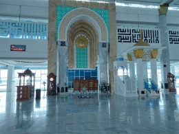 Di dalam Masjid Al-Alam Kendari (Dokpri)