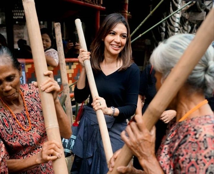 Tradisi menumbuk padi di Toraja. Doc IG Najwa Shihab