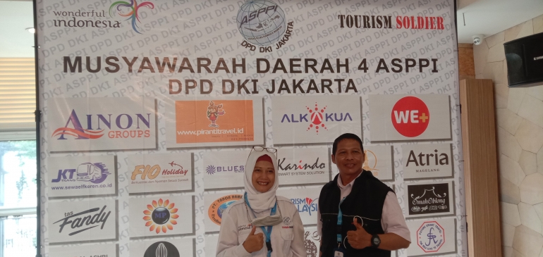 Neni Kusumawati Ketua DPD ASPPI DKI Jakarta dan Bapak Yuri (Irwan MediaPatriot.co.id)