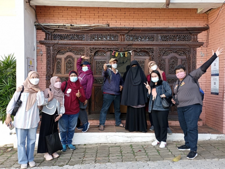 9 Backpacker SEMU BPJ yg mengunjungi Museum Layang-Layang I Sumber Foto : Deasy BPJ