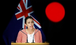 Perdana Menteri New Zealand menunda acara perkawinannya karena merebaknya Omicron.| Foto: Hagen Hopkins/Getty Images 