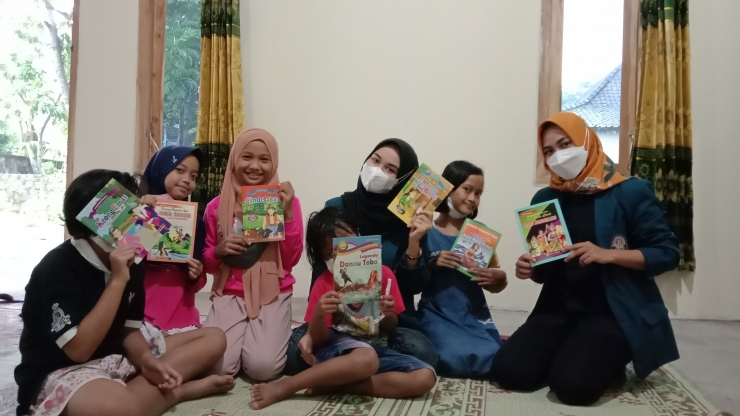 Taman Literasi Folklor Indonesia