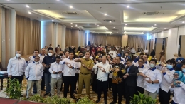 Bersama Plt walikota Bekasi Bp Tri Adhianto (Dokpri) 