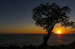 Mentari senja. Gambar oleh Anggara QP via Kompas.com