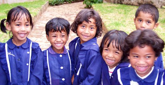 Bentuk wajah anak-anak Madagaskar yang khas Indonesia. (Dok. goodnewsfromindonesia.id)