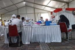 Layanan vaksinasi booster di Jakarta Selatan (foto by widikurniawan)