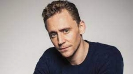 Tom Hiddleston (quever.news)