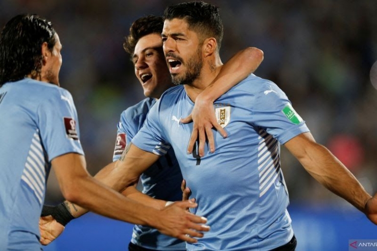 Penyerang Uruguay,Luis Suarez merayakan gol kemenangan.Foto:Mariana Greof/POOL/AFP/antaranews.com