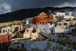 Bangunan rumah di Santorini bak di negeri dongeng | foto dok pribadi