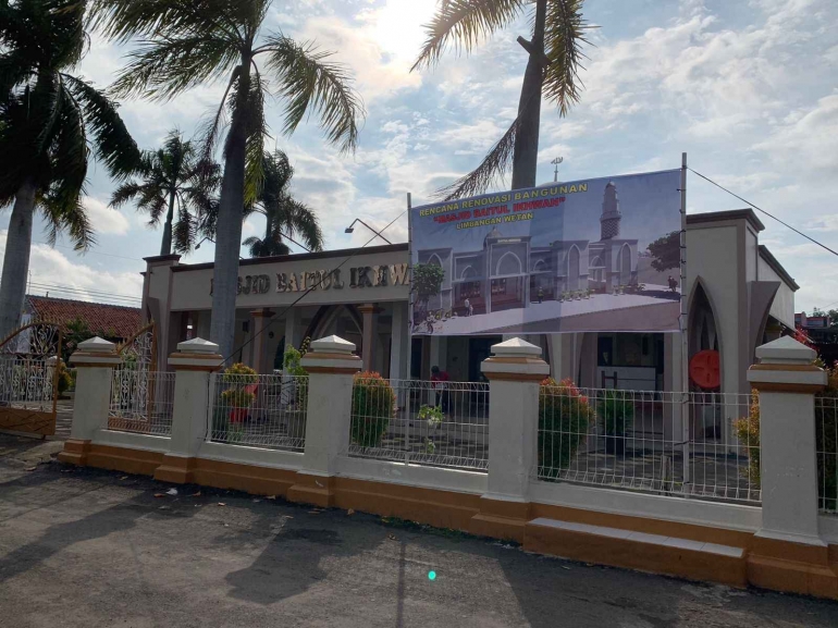 Gambar 3 : Masjid sebelum direnovasi (Dokpri)