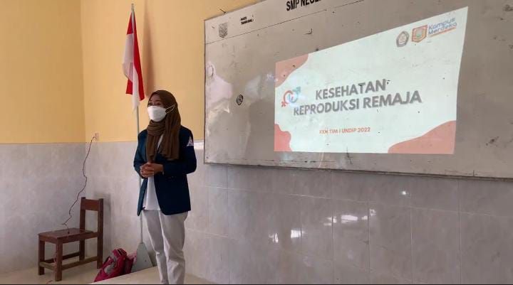 Mahasiswa KKN UNDIP Lakukan Penyuluhan Kesehatan Reproduksi Remaja ...