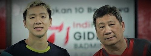 Potret anak dan ayah yang sukses sebagai atlet Badminton (sumber: Tribun News)