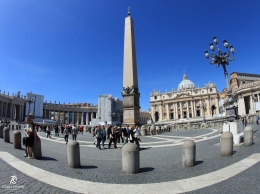 Vatican Obelisk yang dibawa Caligula dari Mesir pada tahun 40 AD. Sumber: dokumentasi pribadi