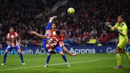 Aksi pemain Atletico Madrid mencetak gol ke gawang Getafe. (via eurosport.com)