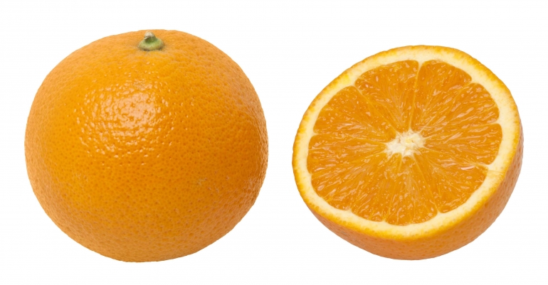 Buah jeruk menjadi buah wajib keluarga saya saat imlek (sumber: hypixel.net)