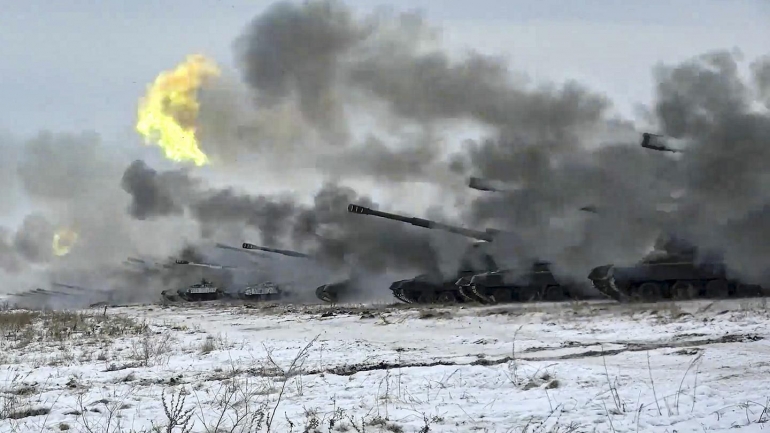 Armada tank Russia memasuki Ukraina. Foto : euronews.com