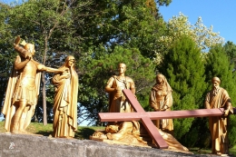 Salah satu bagian dari Jalan Salib di Lourdes. Sumber: dokumentasi pribadi