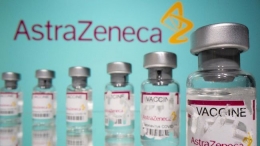 Banyak vaksin AstraZeneca terancama kadaluarsa. Ilustrasi foto: Reuters dalam cnnindonesia.com