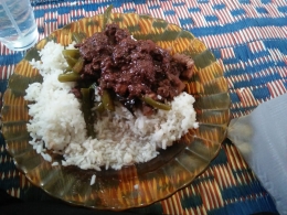 Lomok-lomok, salah satu sajian yang umum dalam jamuan makan pesta adat Karo (Dok. Pribadi)