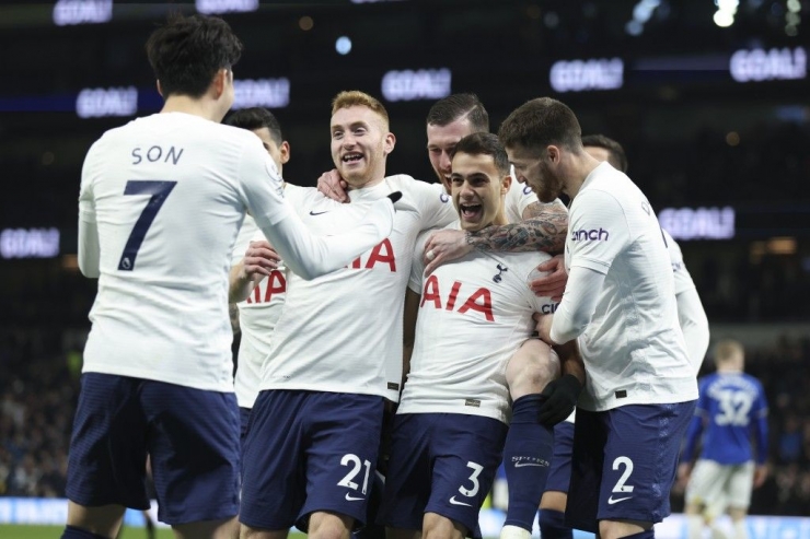 Pemain Tottenham Hotspur merayakan gol ke gawang Everton. (via taiwannews.com.tw)
