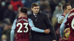 Steven Gerrard dan Philippe Coutinho, kolaborasi tepat di Aston Villa (Foto Reuters/Ian Walton). 
