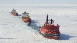 Kapal-Kapal Russia yang terjebak oleh lautan yang membeku | Sumber Gambar: Getty Image